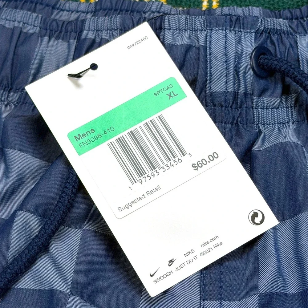 Nike nwt checkered